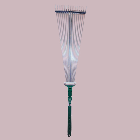 Raco  Teleskopik Saplı Ayarlı Metal Tırmık 18-56 CM 