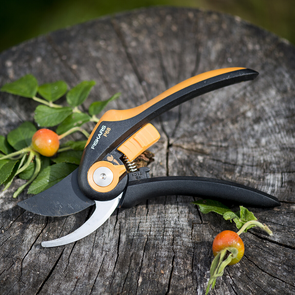    Fiskars 111610 Smartfit Budama Makası  