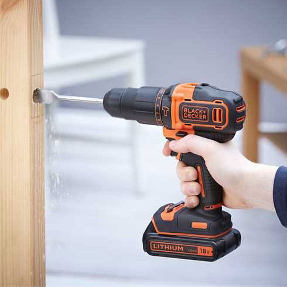    Black&Decker BDCHD18KB 18V Li-ion Çift Akülü 2 Vites Darbeli Matkap  