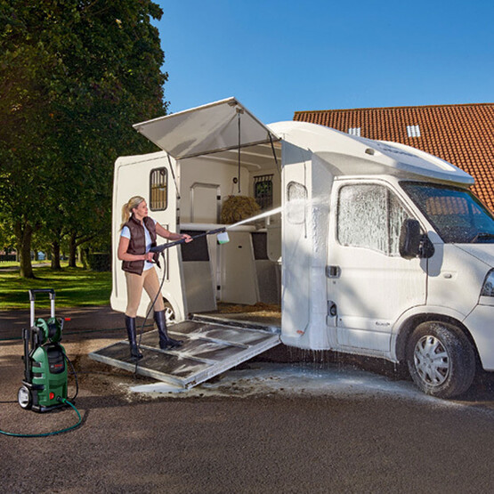 Bosch Advanced Aquatak 150 bar Yüksek Basınçlı Yıkama Makinesi 