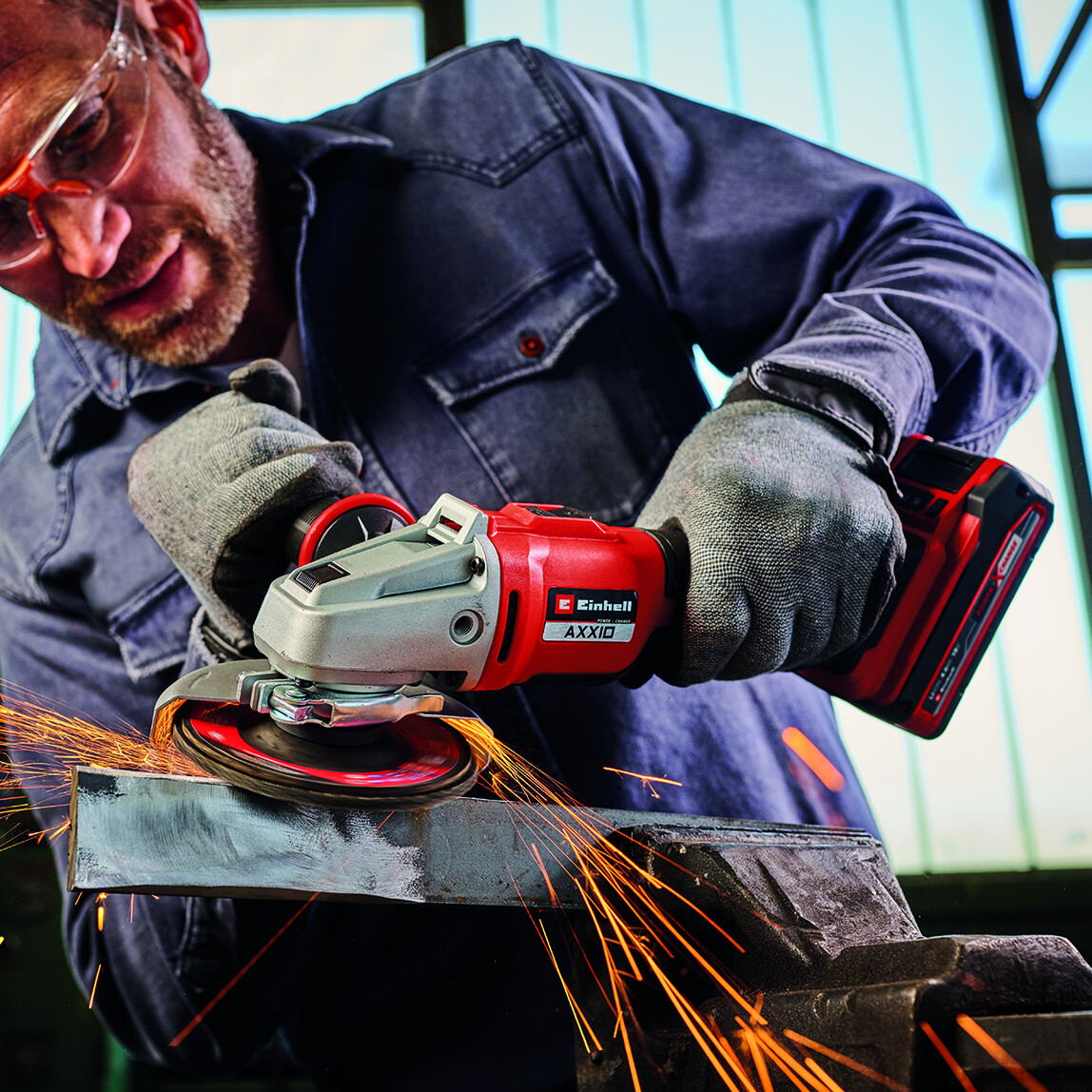    Einhell Axxio 18/115 mm Kömürsüz Avuç Taşlama Makinesi -Solo (Akü ve Şarj Cihazı Dahil Değildir.) 