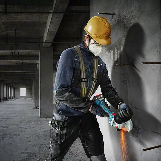 Bosch GWS 180 700W 125 mm Akülü Profesyonel Taşlama Makinesi 