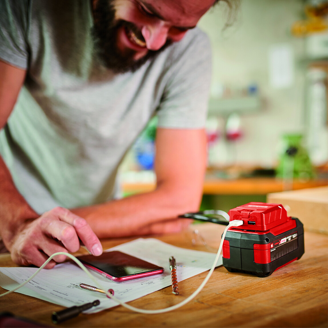   Einhell Te Cp 18V 2.1Ah Li Usb Şarj Cihazı  