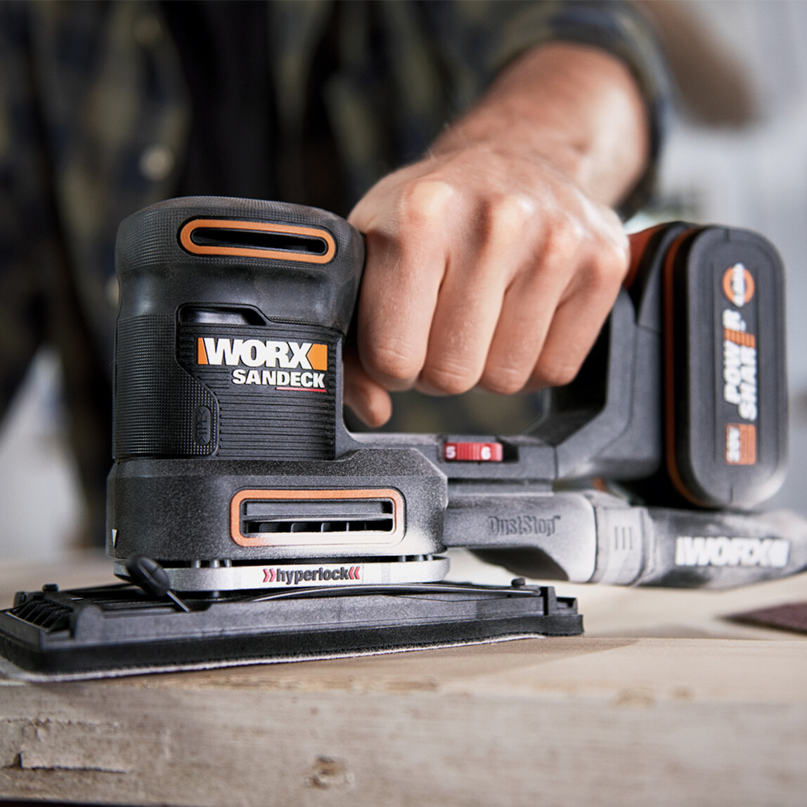    WORX WX820 20Volt 2.0Ah. Li-ion Profesyonel Devir Ayarlı Çok Amaçlı Şarjlı Zımpara  