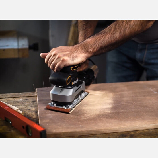 WORX WX642.1 270Watt Profesyonel Devir Ayarlı Titreşimli Zımpara 
