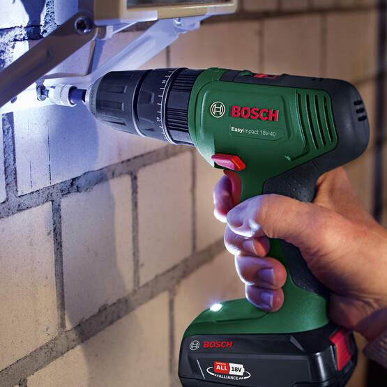 Bosch EasyImpact 18V-40 (2.0 Ah Çift Akü, AL18V-20) 