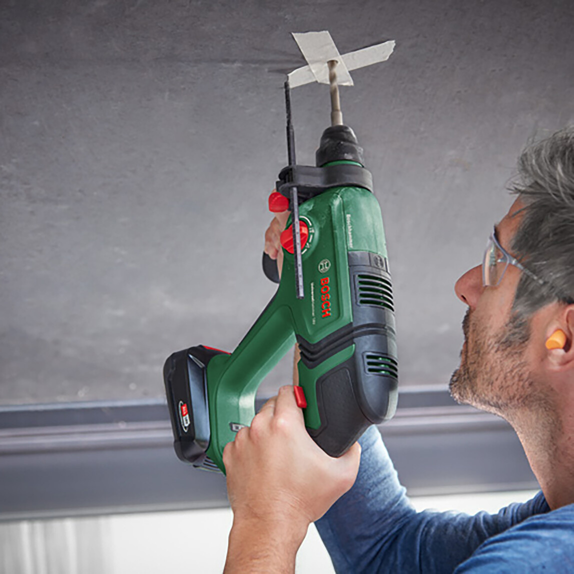    Bosch UniversalHammer 18V Akülü Kırıcı Delici (Solo)  