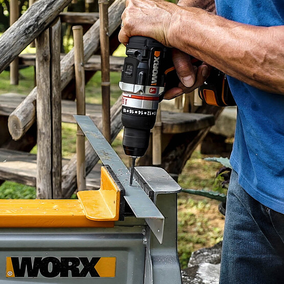 Worx WX-JCR 20Volt/2.0Ah Li-ion Çift Akülü Kömürsüz Profesyonel Darbeli Şarjlı Matkap 