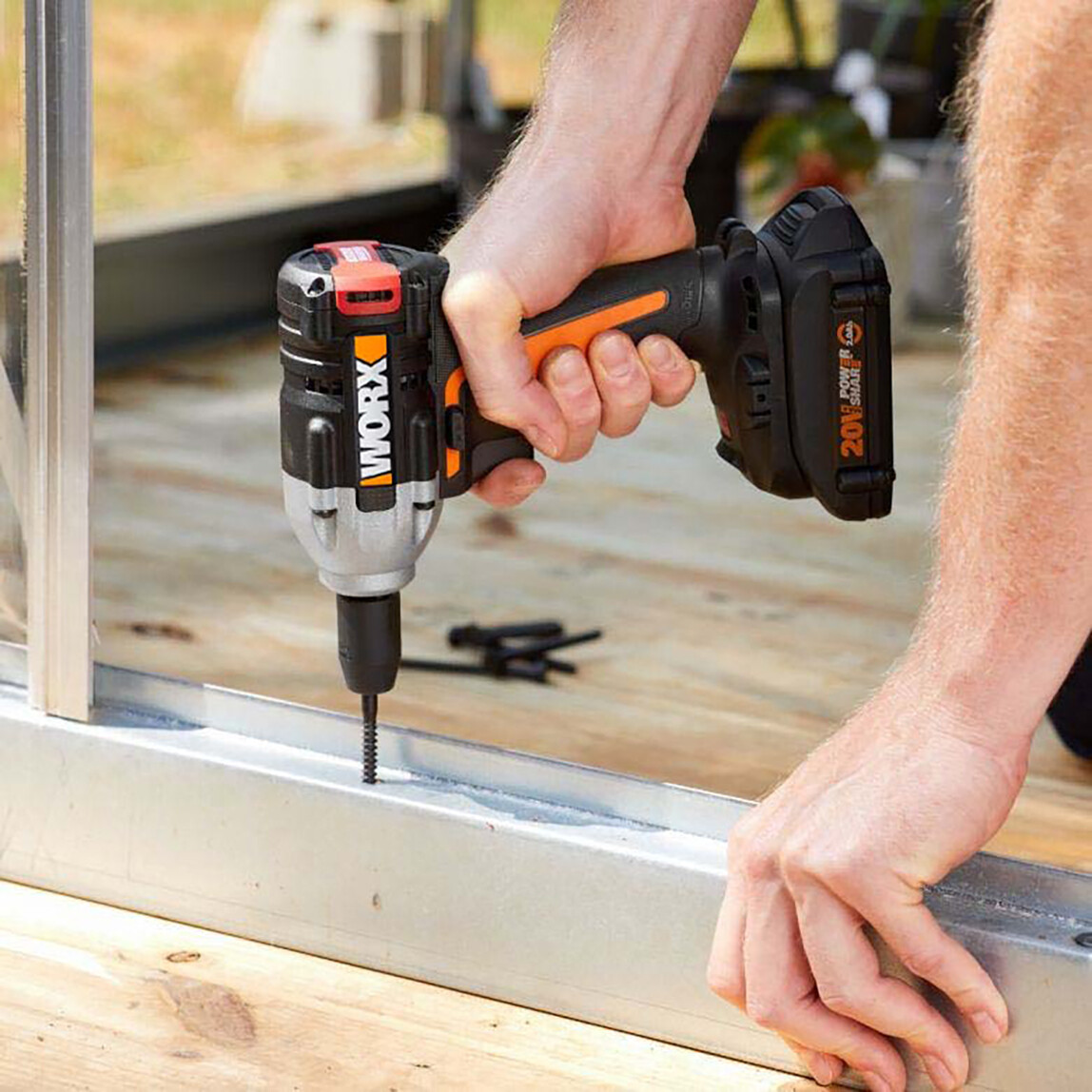    Worx WX261.9 20Volt 260Nm Kömürsüz Profesyonel Darbeli Tornavida (Akü Dahil Değildir)  