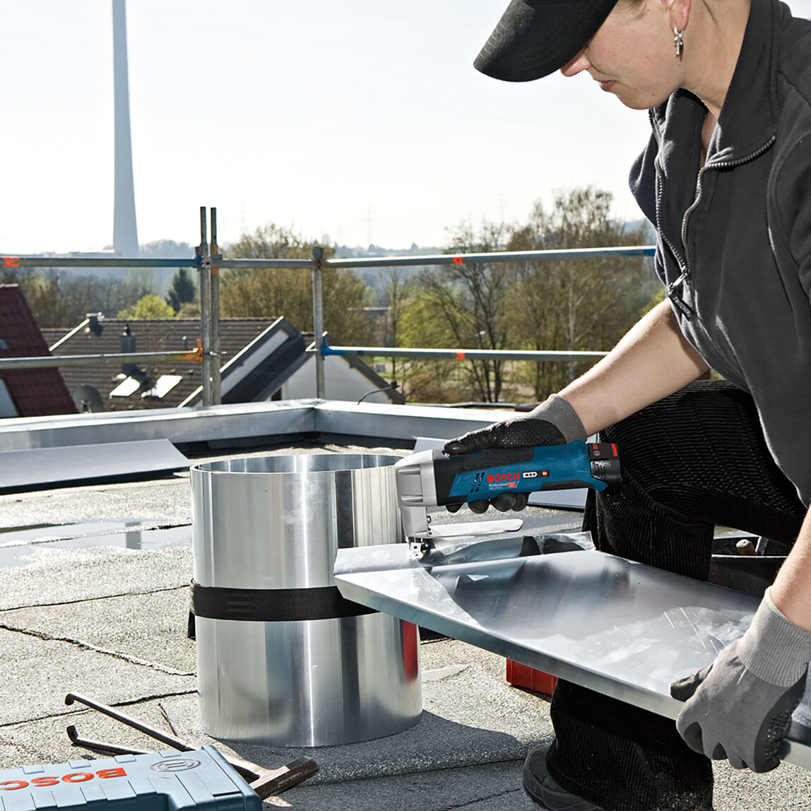    Bosch Gsc 12V-13 Akülü Saç Makası  