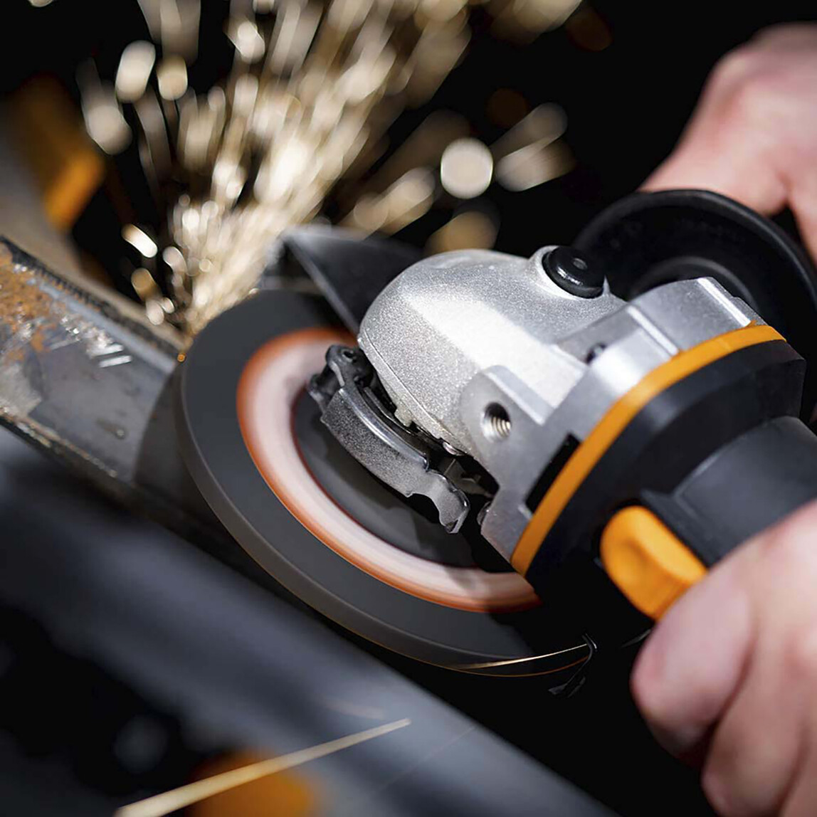    WORX WX803 20Volt 2.0/4.0 Ah. Li-ion Çift Akülü 125mm Profesyonel Şarjlı Avuç Taşlama  