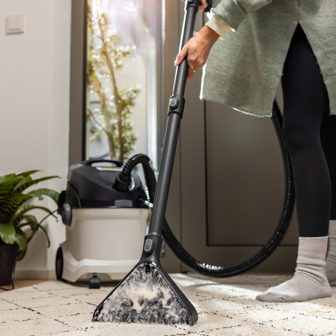    Karcher SE 5 Halı Koltuk Yıkama 