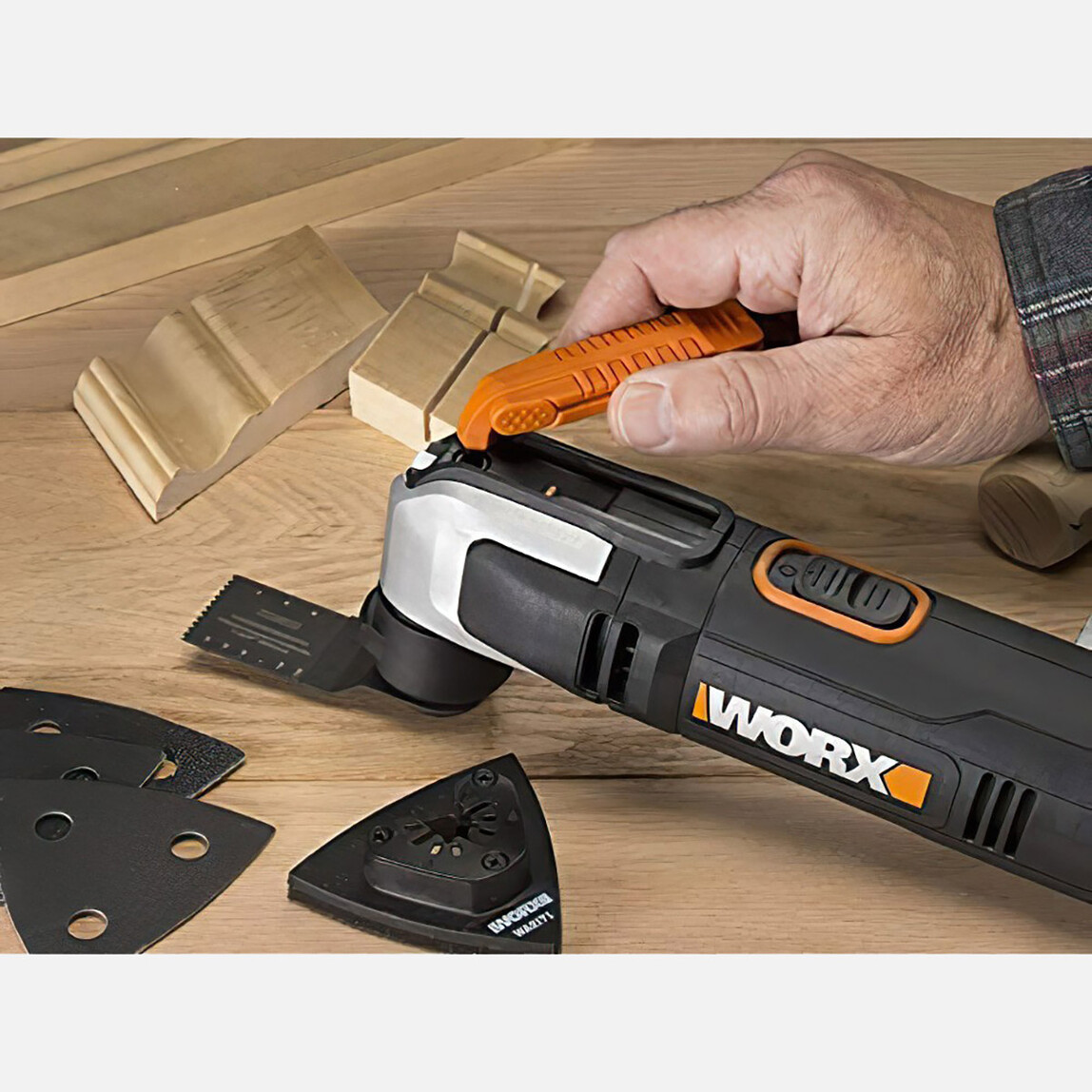    Worx WX686 250Watt Profesyonel Çok Amaçlı Devir Ayarlı Kesme Raspalama ve Zımpara + 19 Adet Aksesuar 