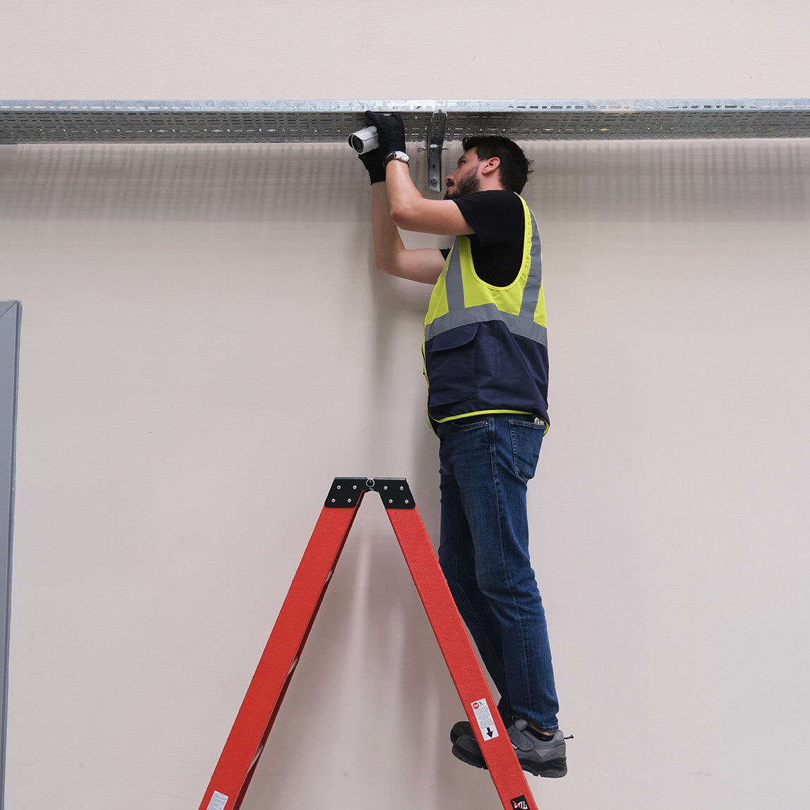    Çağsan BFC6 Fibero Elektrik Yalıtımlı 6 Basamaklı Merdiven 